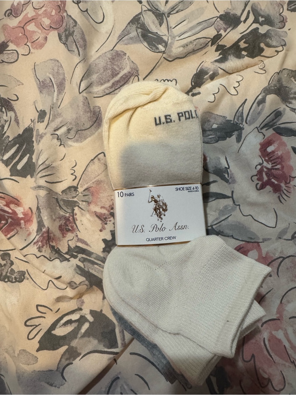 nwt 10 pairs of socks bundle